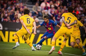 Barcelona đại thắng derby Catalan, áp sát ngôi vô địch La Liga