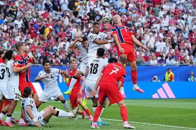 Les Bleus hướng tới tấm vé sớm vào vòng knock-out tại Philadelphia