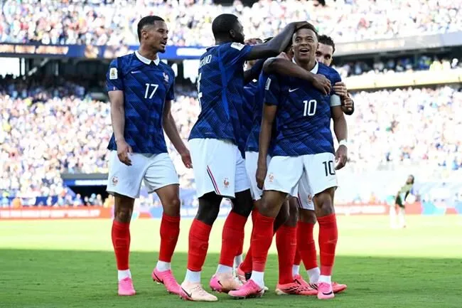 Mbappe và các đồng đội quyết tâm áp đặt thế trận ngay từ đầu